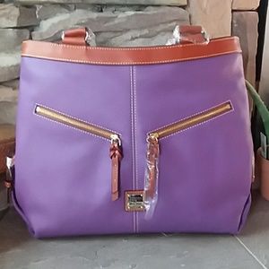 Dooney&Bourke Sara bag